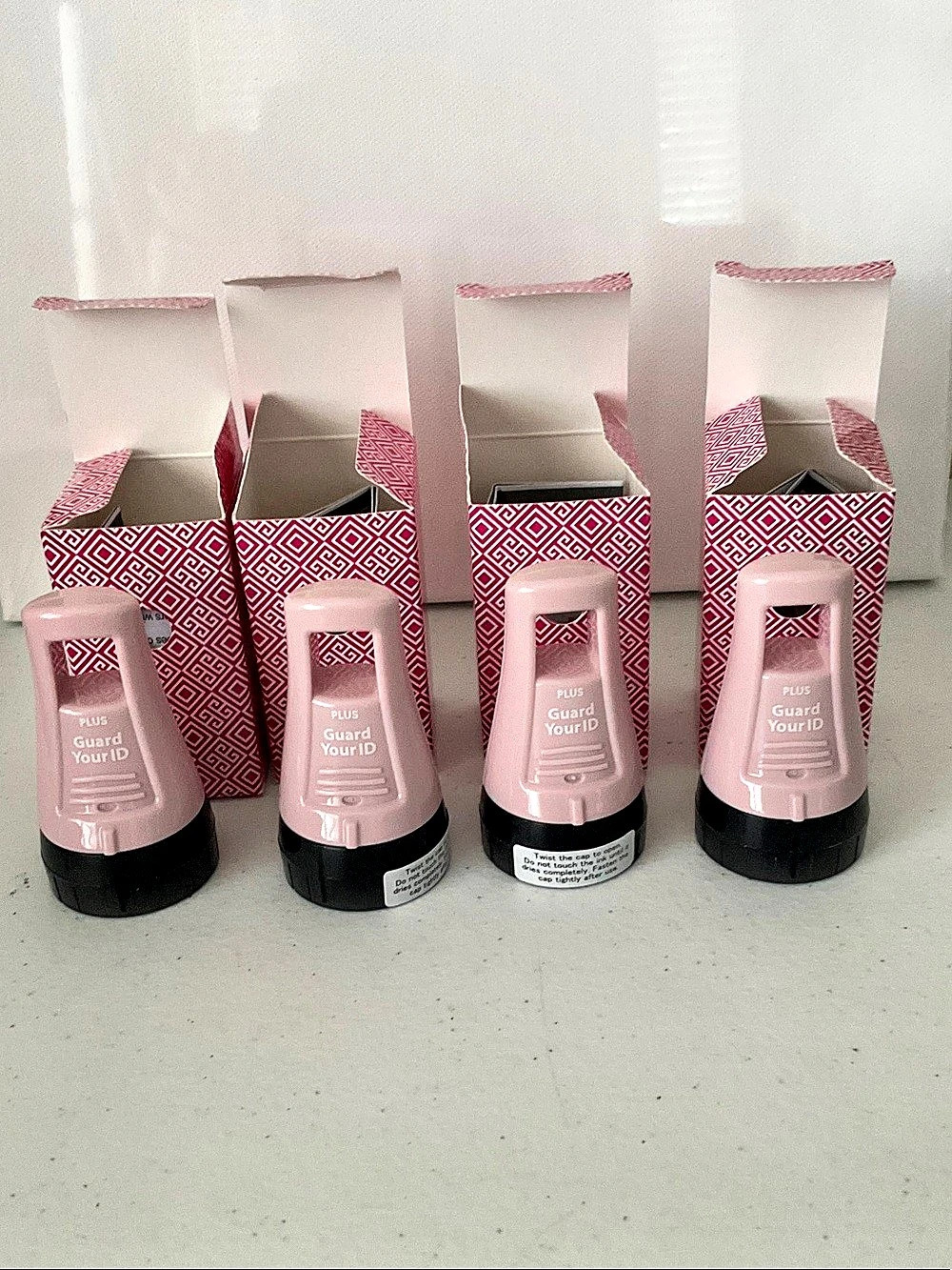 PLUS Guard Your ID Roller Stamp Pink & Black Set